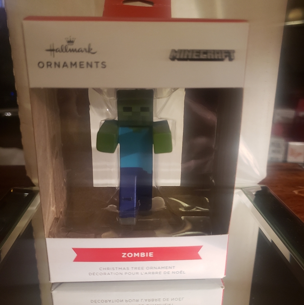 Hallmark Minecraft ZOMBIE Christmas Tree Ornament
